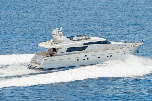 explore-dubai-s-shore-on-a-luxurious-yacht-sanlorenzo-72_1